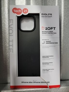 tech21 Evolite Black iPhone 16e, 15, 14, 13 Case - MagSafe